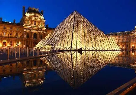 F - Louvre Museum - Shared Bathroom With Host Alloggio in famiglia Parigi